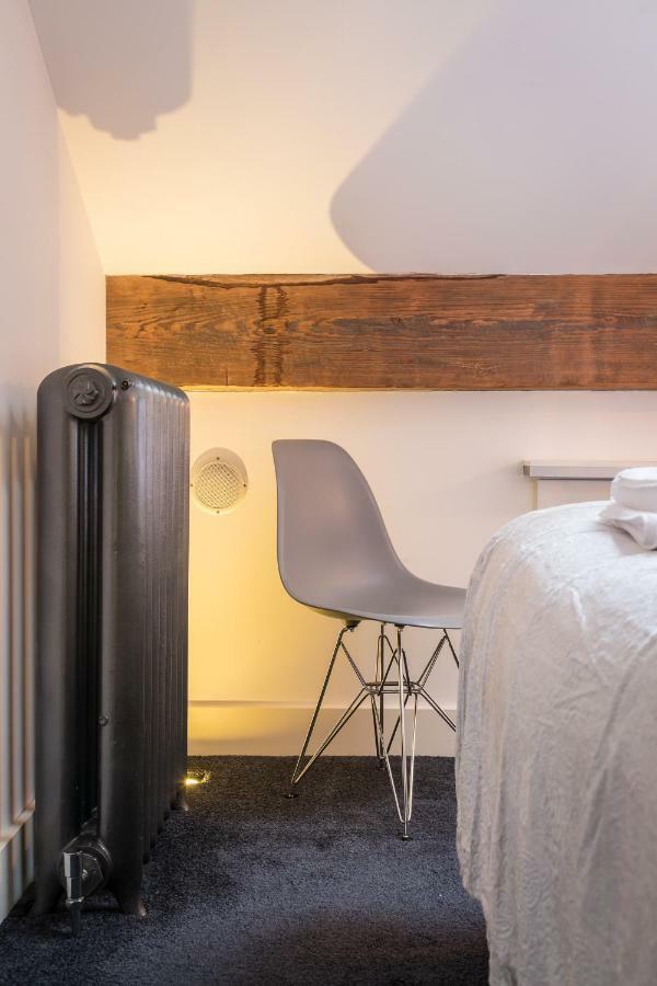 The Penthouse, Opposite Metrolink, Includes Free Parking Apartment Sale